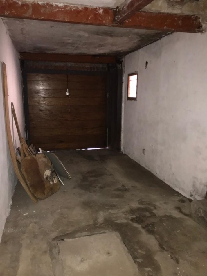 Excelente casa 3 amb con cochera y parque, ubicado en Cerrito al 1200, Lomas de Zamora