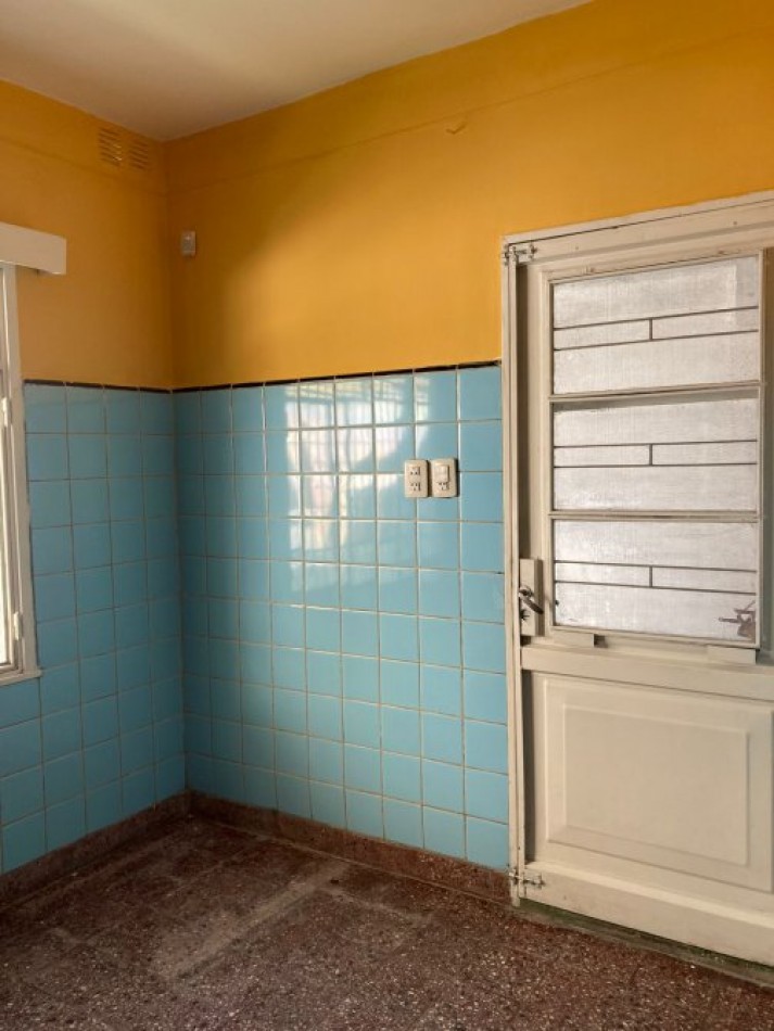 PH 2 amb amplio APTO CREDITO con patio y parrilla, ubicada en Jacinto Rosso 452 Lomas de Zamora