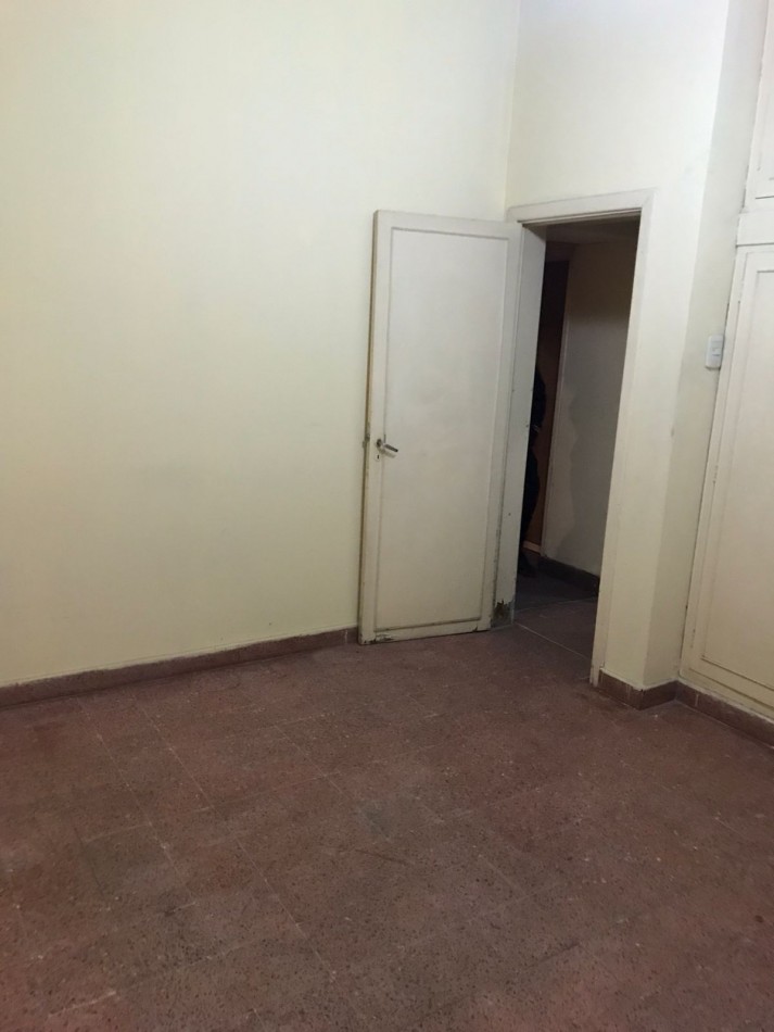 PH 2 amb amplio APTO CREDITO con patio y parrilla, ubicada en Jacinto Rosso 452 Lomas de Zamora