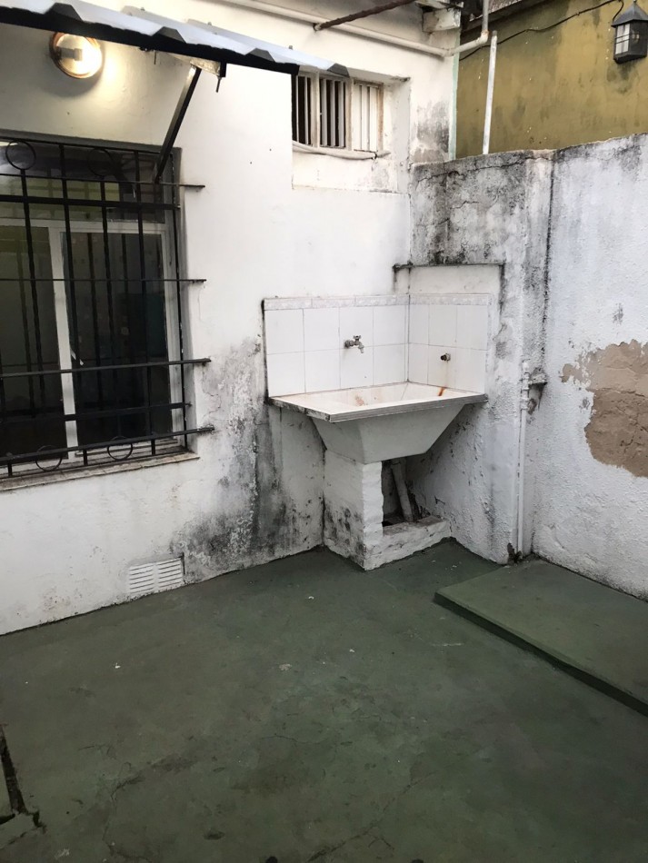PH 2 amb amplio APTO CREDITO con patio y parrilla, ubicada en Jacinto Rosso 452 Lomas de Zamora