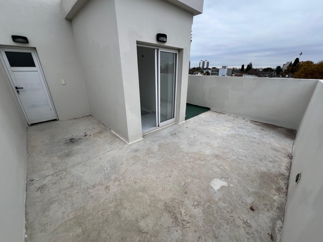 Dpto 2 amb FINANCIADO a estrenar con terraza propia, 2do piso, Arenales 1852, Banfield