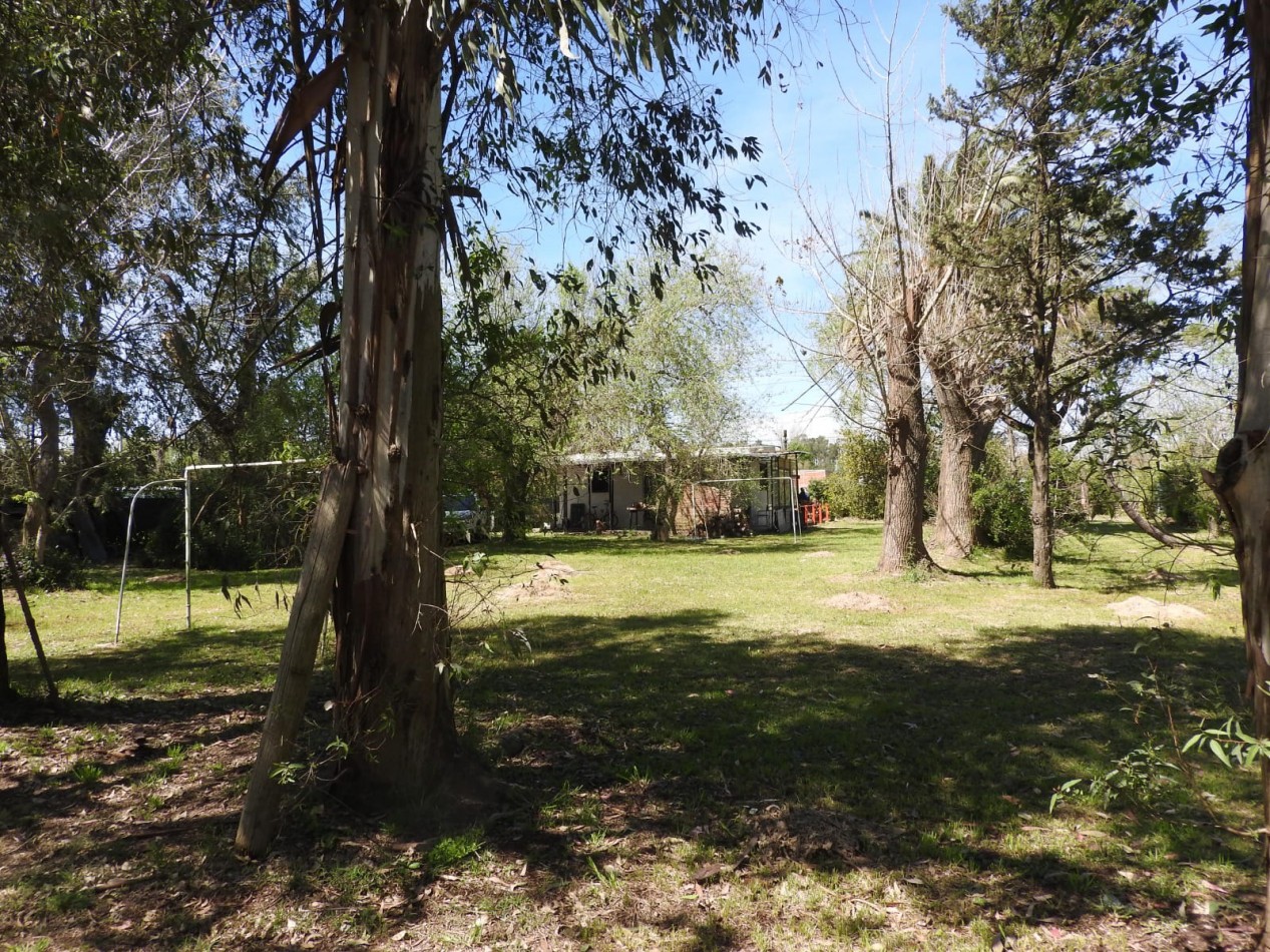 Gran terreno con casa 3 amb y pileta, ubicado en Juan Bautista Alberdi y Bouchard , San Vicente