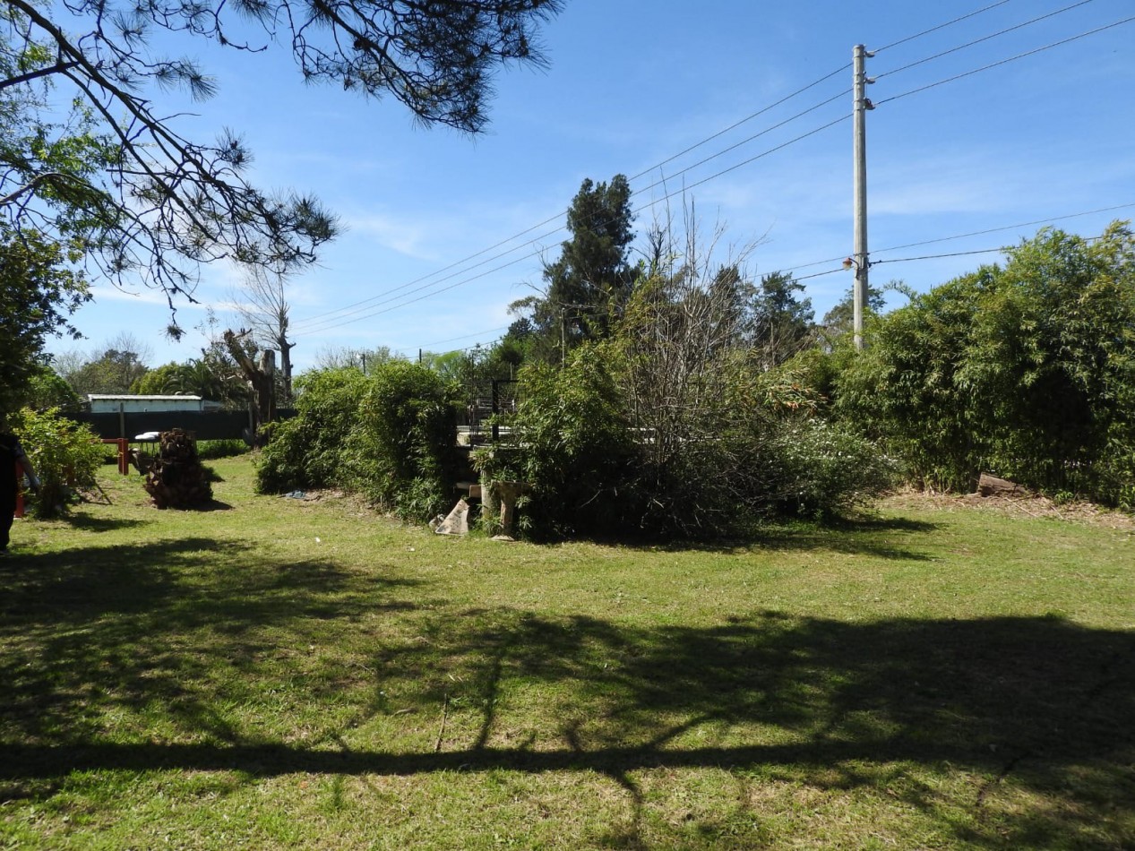 Gran terreno con casa 3 amb y pileta, ubicado en Juan Bautista Alberdi y Bouchard , San Vicente