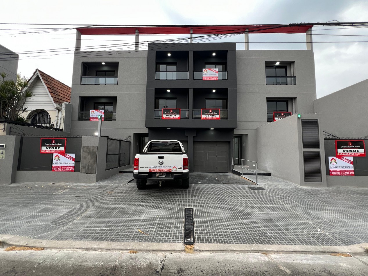 Dpto 2 amb, 2° piso a estrenar, al frente con balcon, ubicado en Hipolito Yrigoyen 7718, Banfield