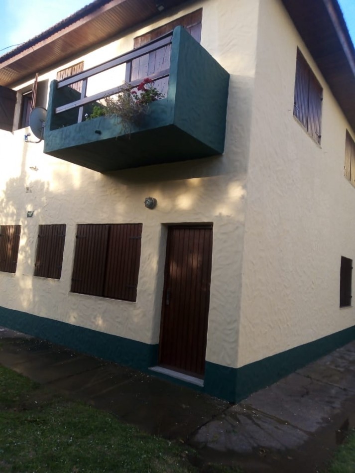 Dpto 2 amb en complejo con estacionamiento y parque comun, ubicado en calle 146 e/1 y 2 Villa Gesell 