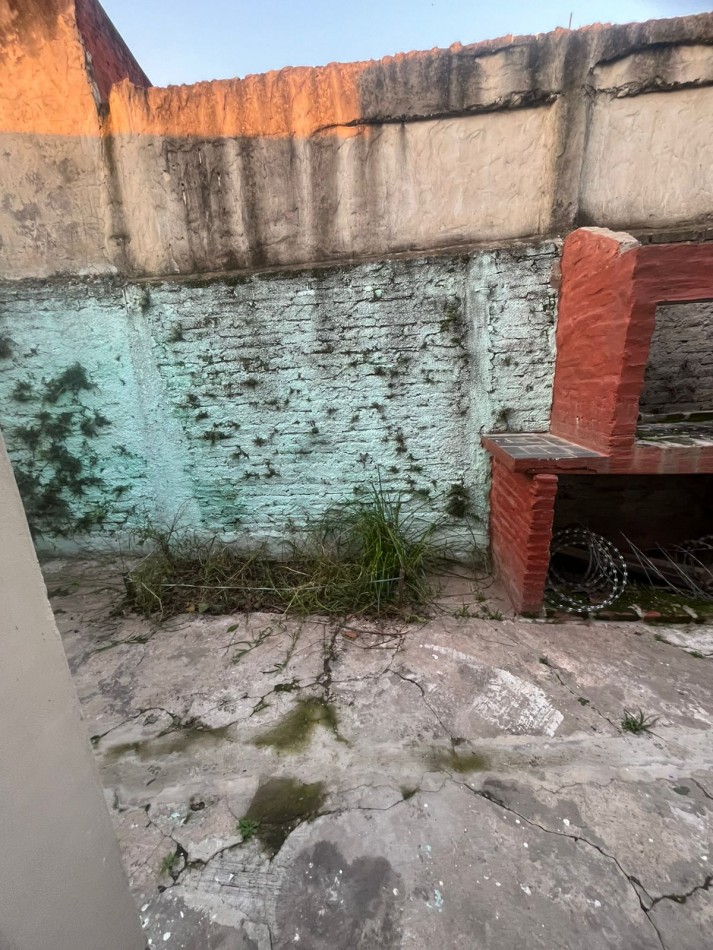 Gran casa 3 amb con patio y cochera ubicada en Gral. Necochea 925, Llavallol