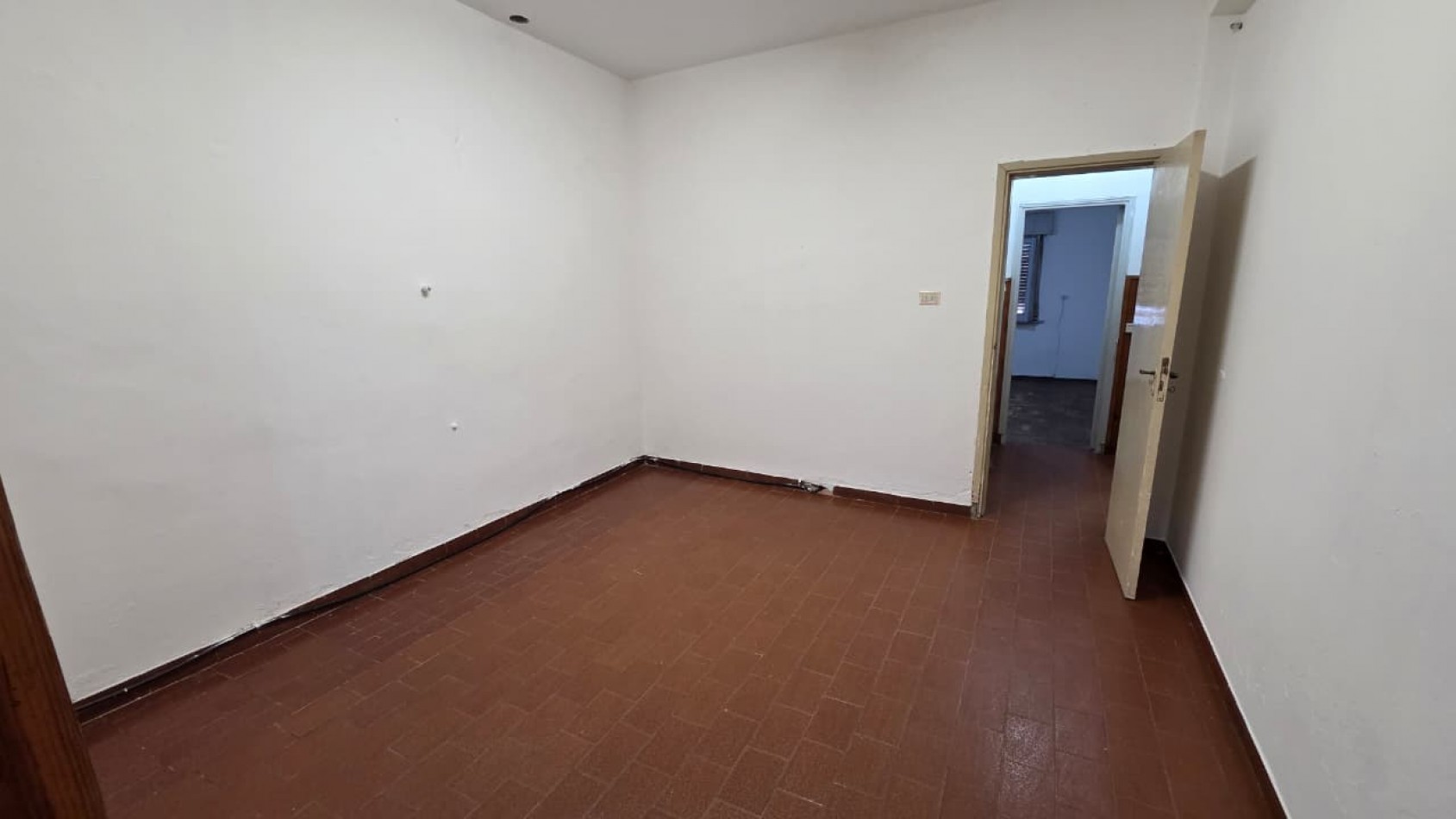 Casa ph al frente 4 amb con cochera y patio, ubicada en Cangallo 1421 Temperley