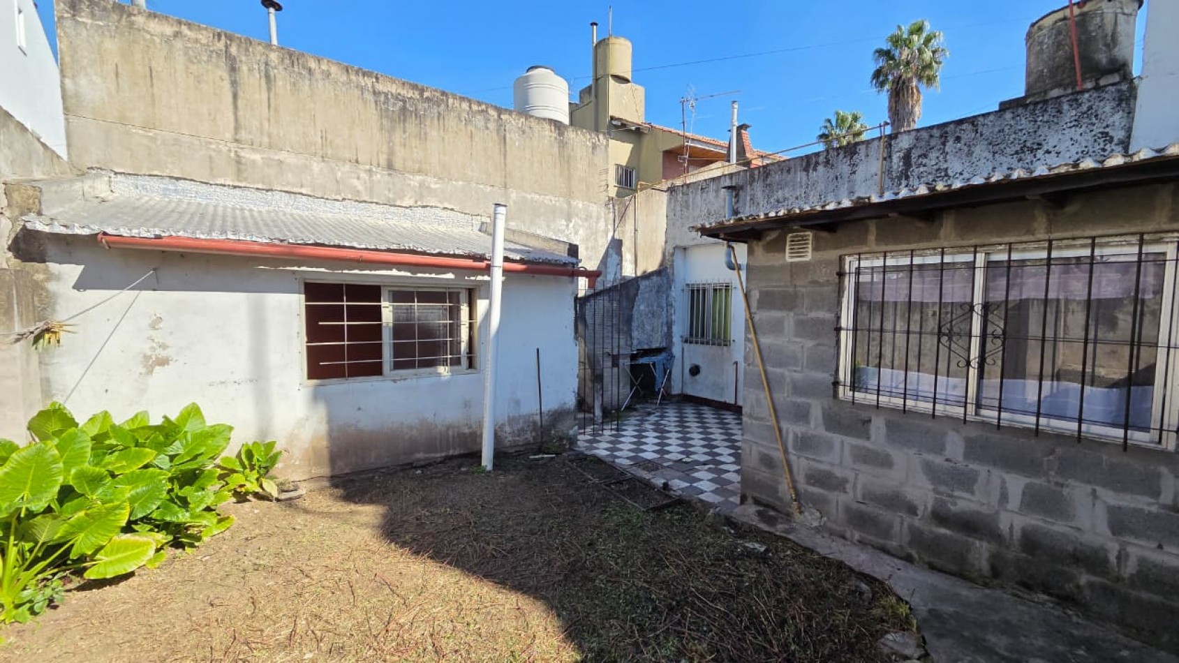 Casa ph al frente 4 amb con cochera y patio, ubicada en Cangallo 1421 Temperley