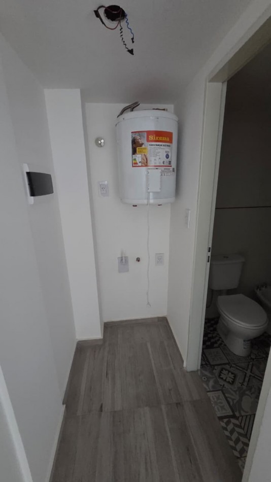 Monoambiente a estrenar en 1er piso. Excelente ubicacion: Pedernera 279, Lomas de Zamora