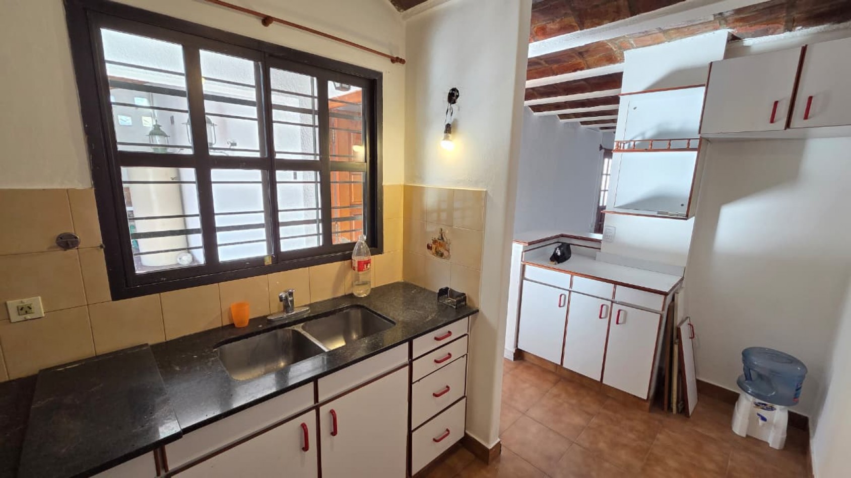 Ph tipo casa con cochera apto credito, Ubicado en Garona 1400, Lomas de Zamora