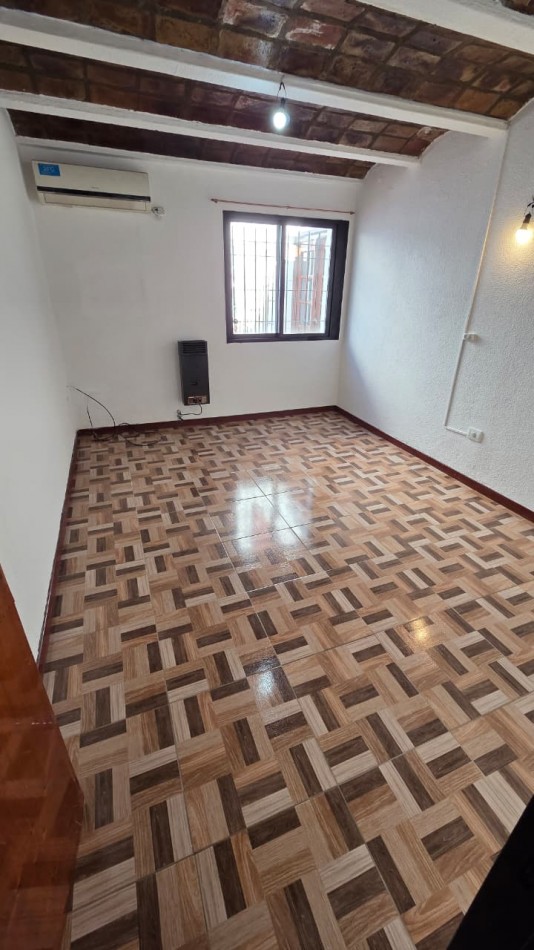 Ph tipo casa con cochera apto credito, Ubicado en Garona 1400, Lomas de Zamora