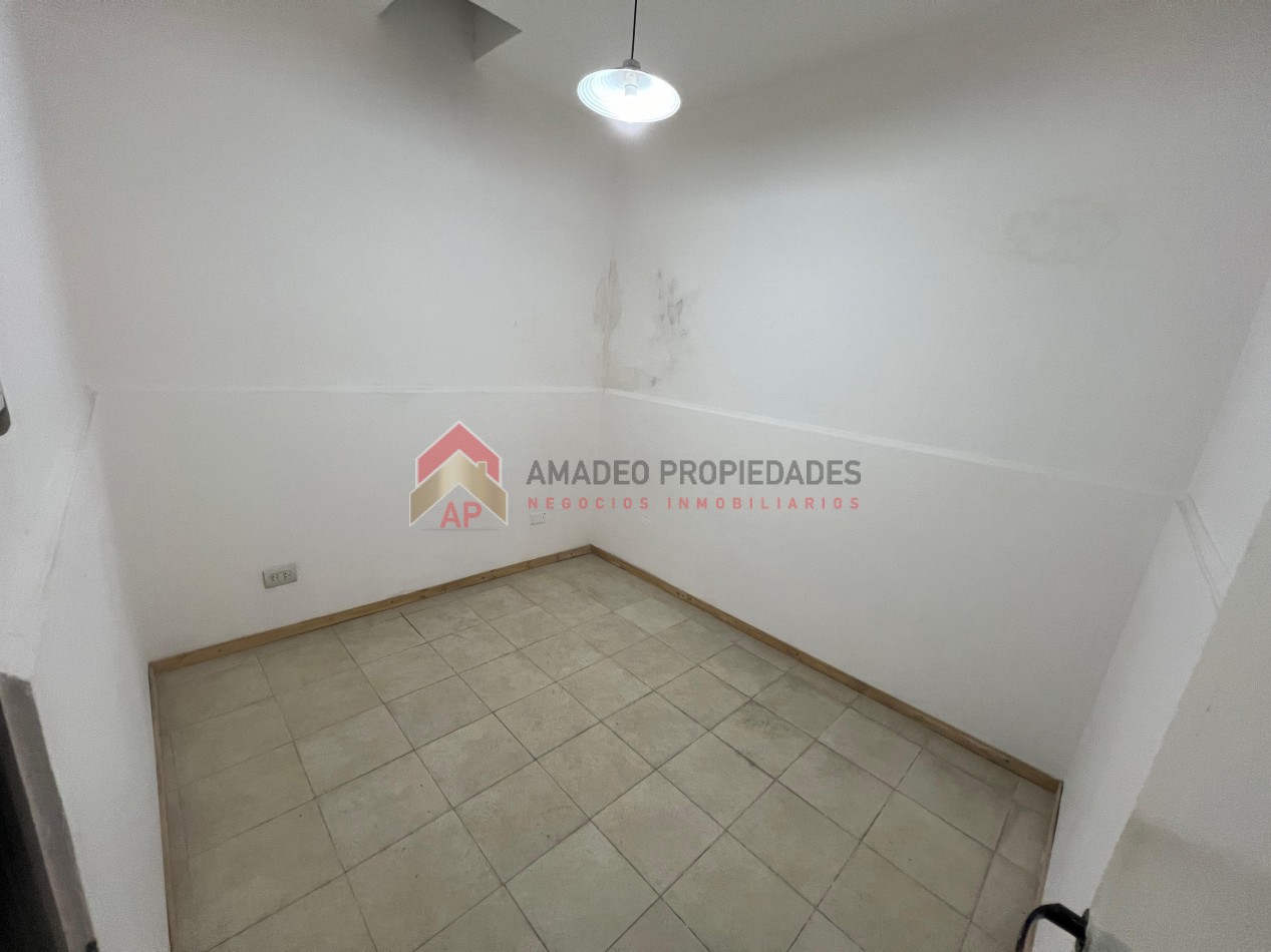 Dpto ph t/casa 3 amb con patio y terraza con quincho, ubicado Amancio Alcorta 363 Lanusita