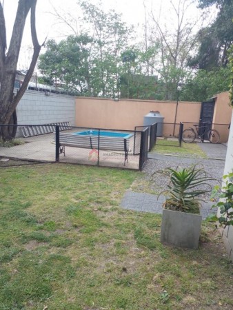 Duplex 3 amb dentro de complejo con cochera, pileta, ubicado en Mentruyt 766 Lomas de Zamora