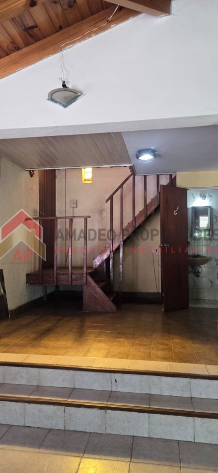 Casa 3 amb con jardin y parrilla, ubicado en Azul 298, Monte Grande