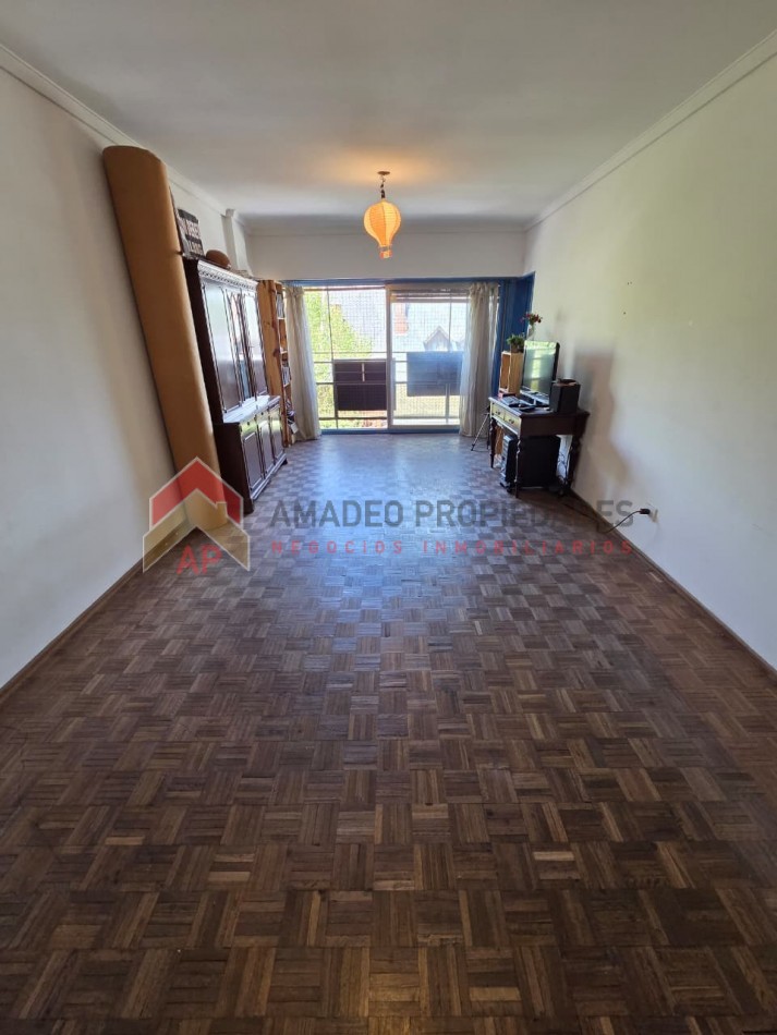 Impecable dpto semipiso 3 amb con balcon, cochera y baulera. Excelente ubicacion: Sixto Fernandez 137, Lomas de Zamora