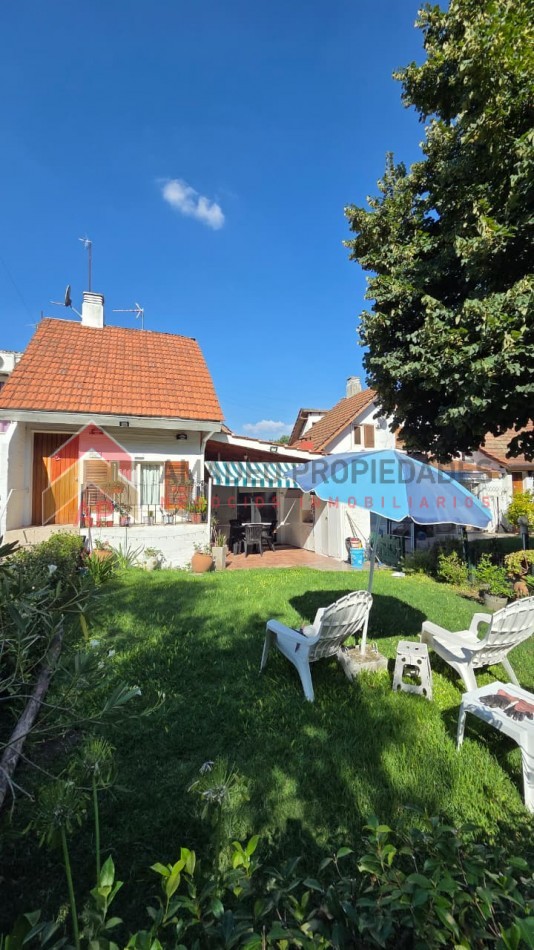 Hermosa casa 3 amb con jardin y parrilla. Ubicada en Azul 298, Monte Grande