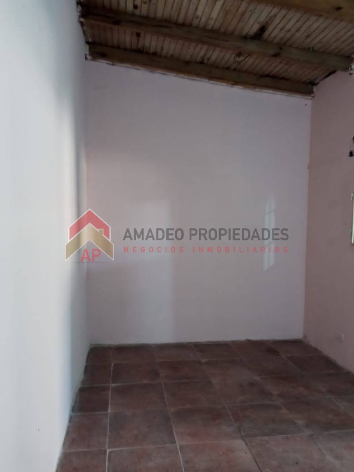 Departamento ph 2 amb 1° piso, ubicado en Av. Rivadavia 2368, Lanus