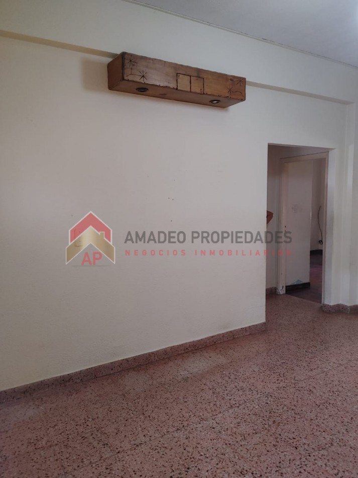 Excelente PH al frente tipo casa 3 amb ubicado en Carlos Tejedor 227 Lomas de Zamora