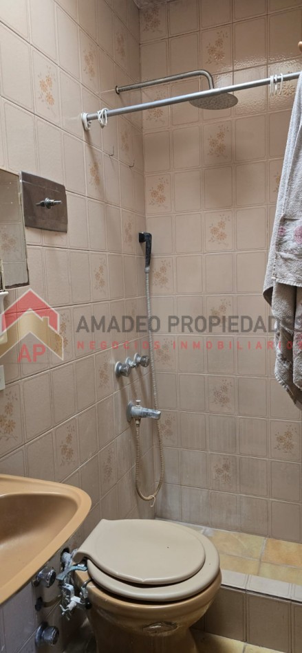 Casa 3 amb con jardin y parrilla, ubicado en Azul 298, Monte Grande