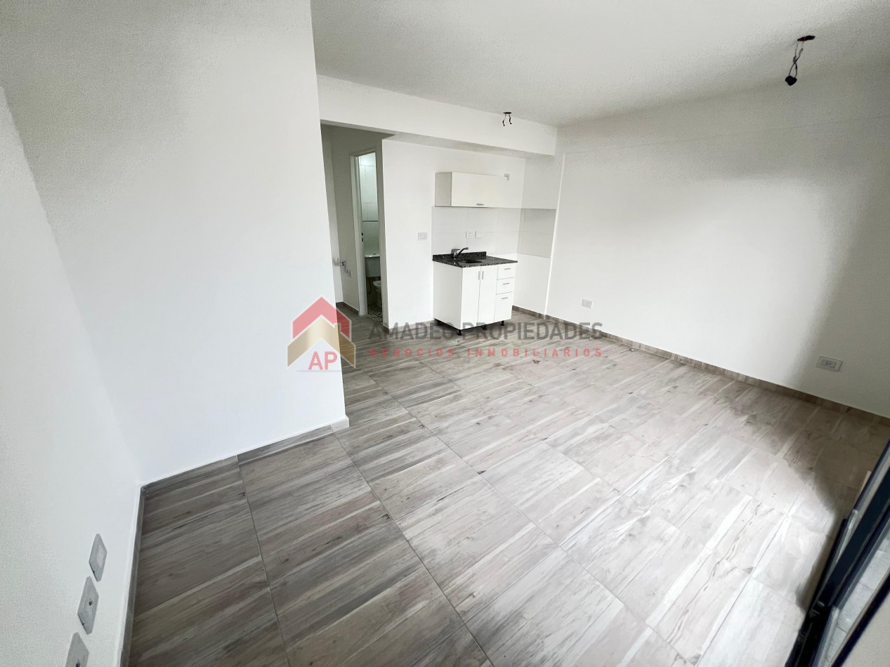 Dpto monoamb a estrenar al frente con balcon y cochera 2do piso, ubicado en Hipolito Yrigoyen 7724, Banfield