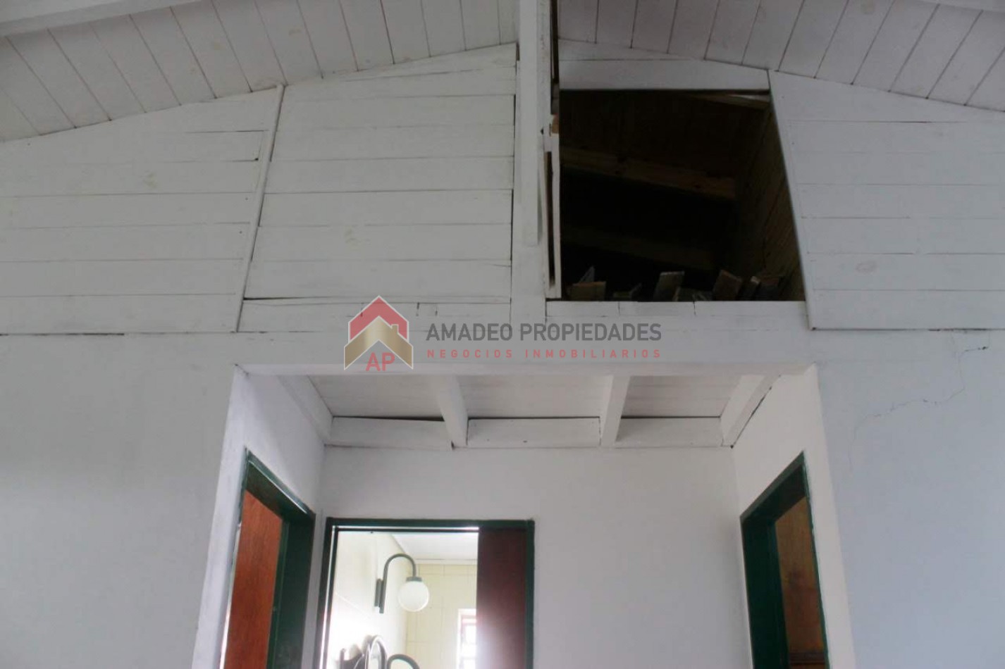 Casa 3 amb con amplio parque al frente, ubicada en Gonzalez Chavez 1061, Temperley