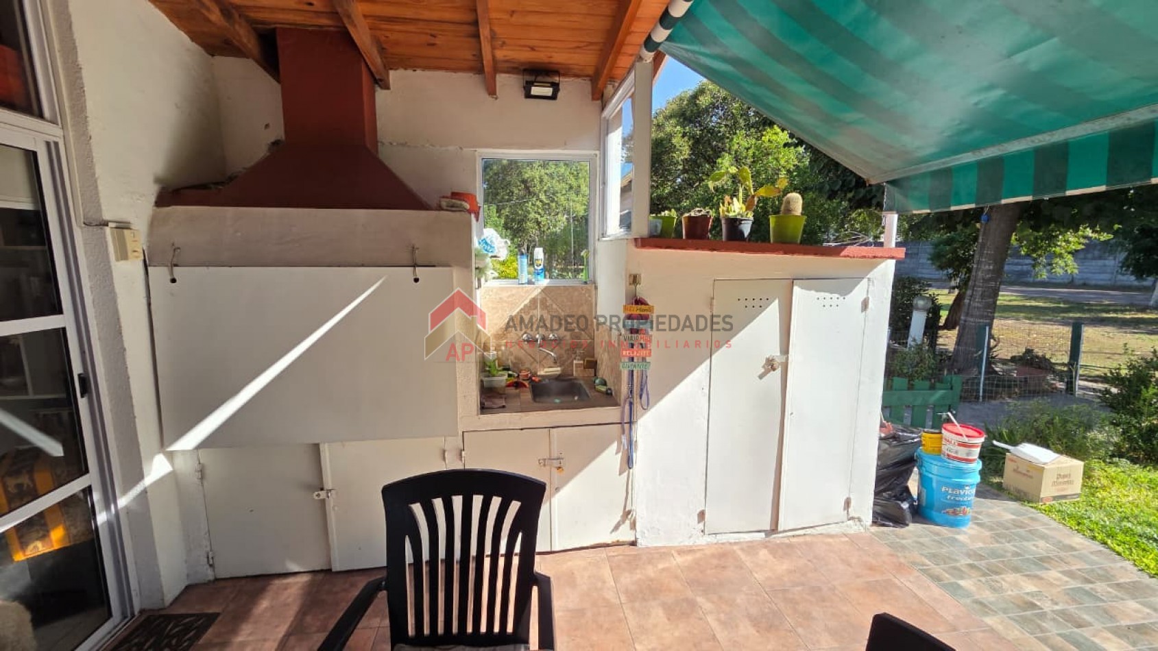 Hermosa casa 3 amb con jardin y parrilla. Ubicada en Azul 298, Monte Grande