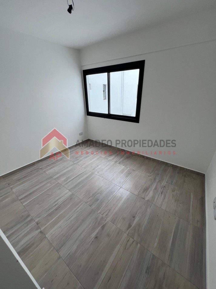 Dpto 2 amb apto credito, 2° piso a estrenar, al frente con balcon, ubicado en Hipolito Yrigoyen 7718, Banfield