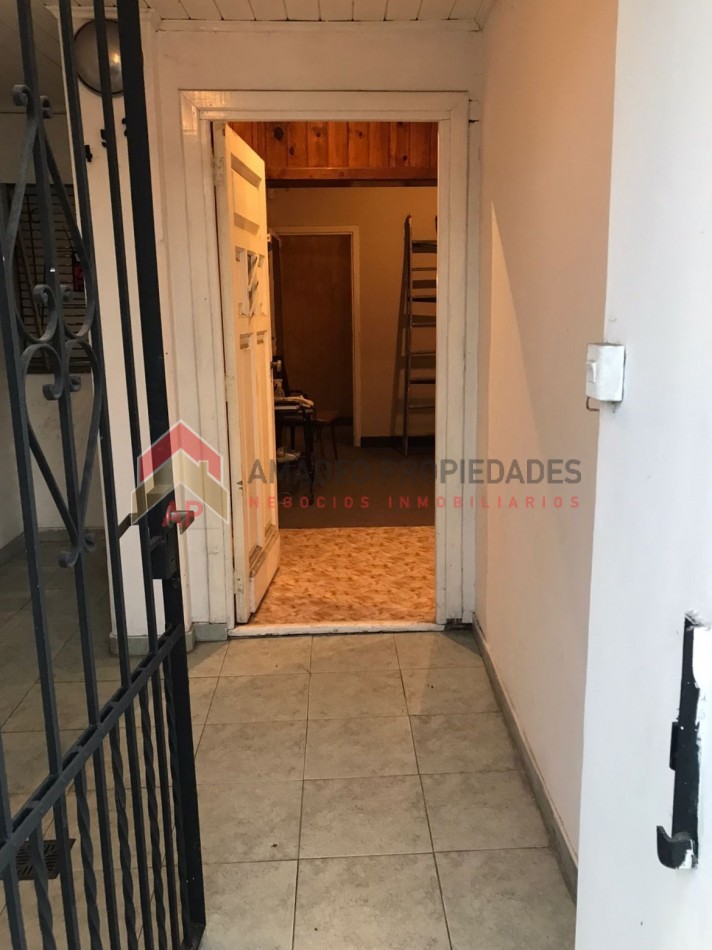 PH t/casa 3 amb al frente APTO CREDITO con patio y garage, ubicada en Jacinto Rosso 452 Lomas de Zamora