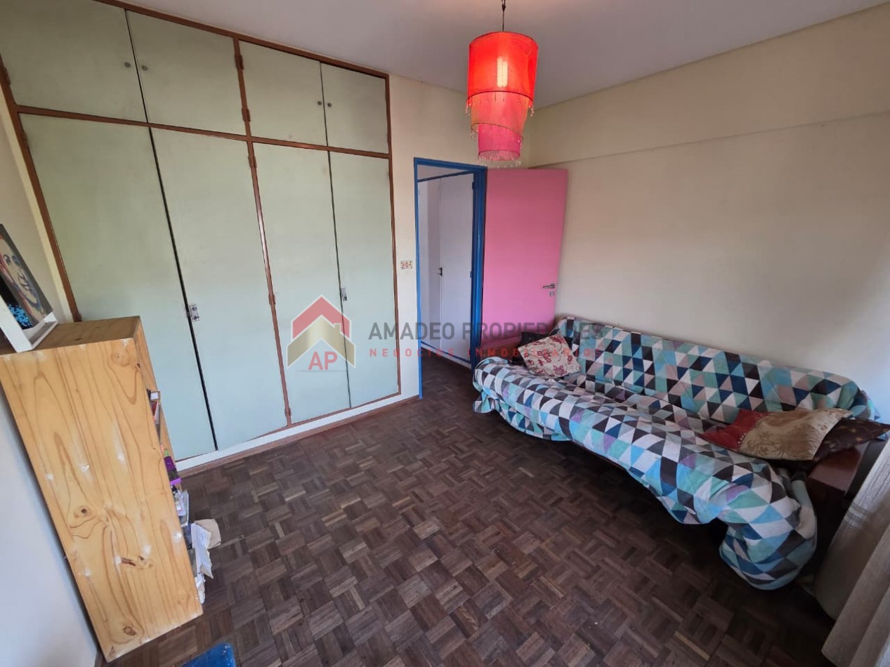 Impecable dpto semipiso 3 amb con balcon, cochera y baulera. Excelente ubicacion: Sixto Fernandez 137, Lomas de Zamora