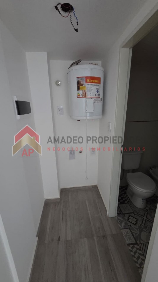 Monoambiente a estrenar en 1er piso. Excelente ubicacion: Pedernera 279, Lomas de Zamora