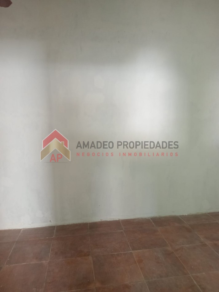 Departamento ph 2 amb 1° piso, ubicado en Av. Rivadavia 2368, Lanus