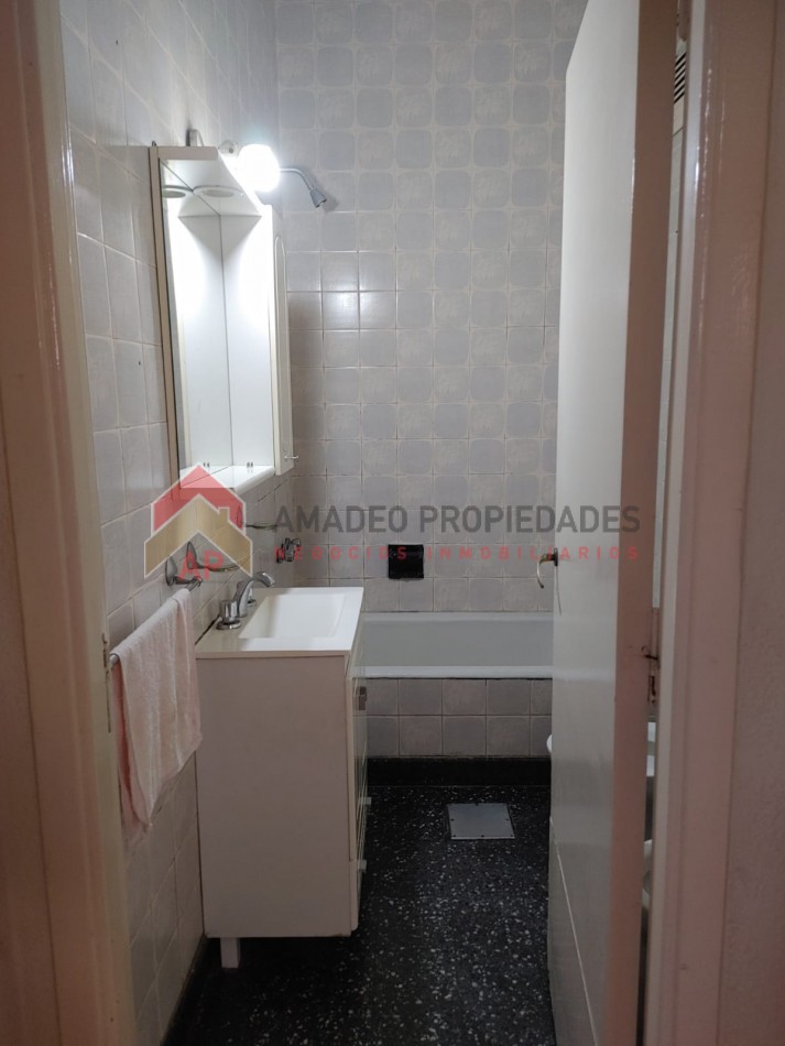 Excelente PH al frente tipo casa 3 amb ubicado en Carlos Tejedor 227 Lomas de Zamora