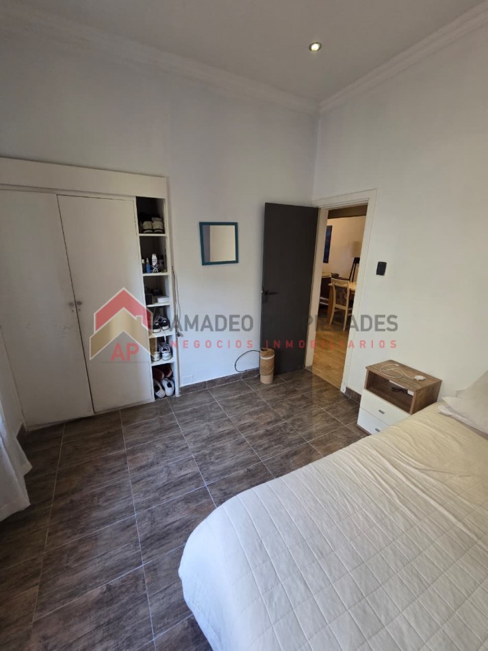 Excelente casa 4 amb con terraza, quincho, patio y cochera. Ubicada en Constantino Gaito 116, Lomas de Zamora