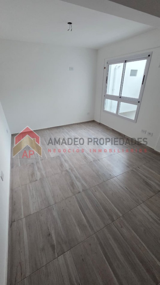 Monoambiente a estrenar en 1er piso. Excelente ubicacion: Pedernera 279, Lomas de Zamora