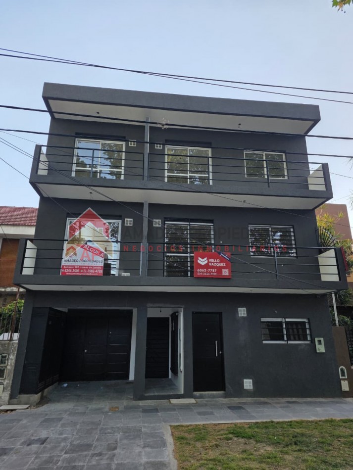Monoamb amplio con balcon a estrenar en 1er piso. Excelente ubicacion: Pedernera 227, Lomas de Z