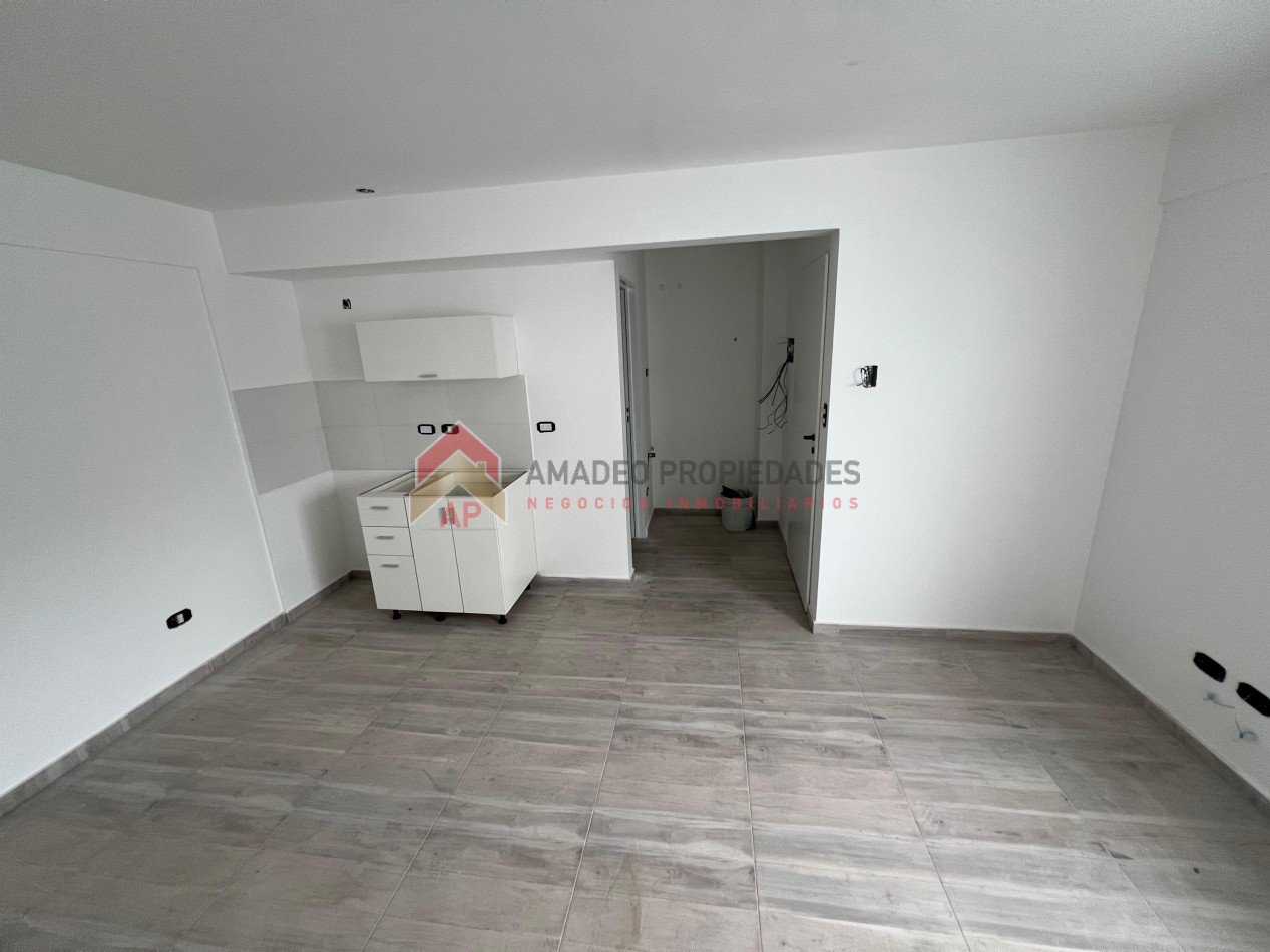 Dpto monoambiente a estrenar interno 1er/2do piso, ubicado en Hipolito Yrigoyen 7724, Banfield