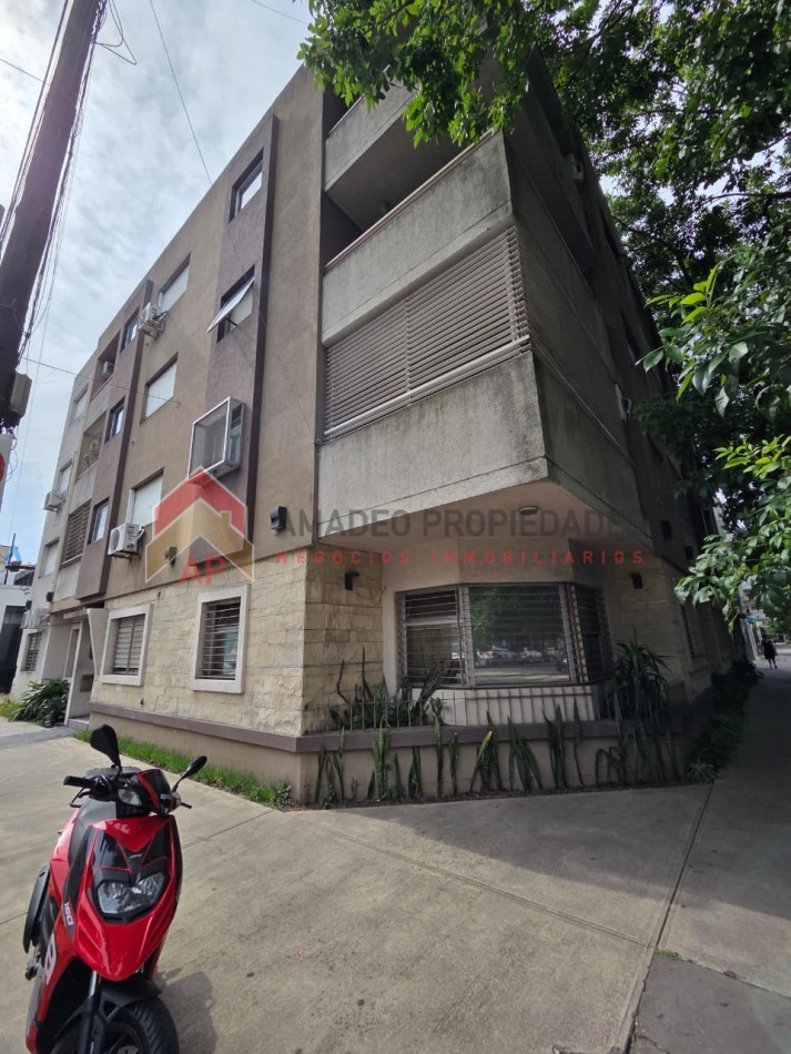 Impecable dpto 3 amb al frente en planta baja. APTO CREDITO. Excelente ubicacion: Portela 611, Lomas de Zamora