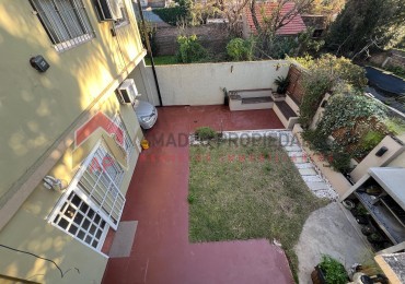 Impecable ph t/casa con patio y cochera, ubicado San Carlos 372, Temperley