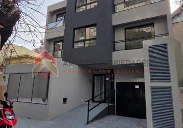 Dpto 2 amb contrafrente en 1er piso. Excelente ubicacion: Portela 275, Lomas de Zamora