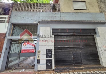 Gran lote ideal demolicion para construccion. Excelente ubicacion: Manuel Castro 911, Banfield