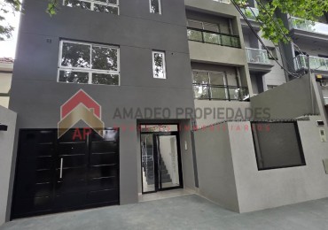 Monoamb a estrenar al frente c/ balcon, 1er piso. Excelente ubicacion: Pedernera 279, Lomas de Zamora