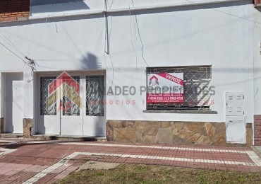 Casa ph al frente 4 amb con cochera y patio, ubicada en Cangallo 1421 Temperley