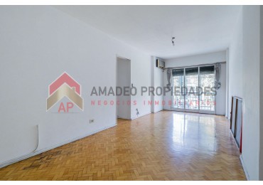 Dpto 4 amb al frente en 2° piso con lavadero y balcon. Excelente ubicacion: Oro al 4500 esquina Santa Fe, Palermo