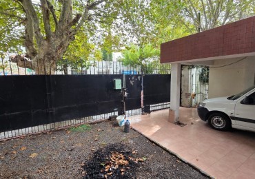 Amplio ph al frente tipo casa totalmente independiente de 4 amb con patio, cochera y terraza. Excelente ubicacion: Juncal 235, Temperley